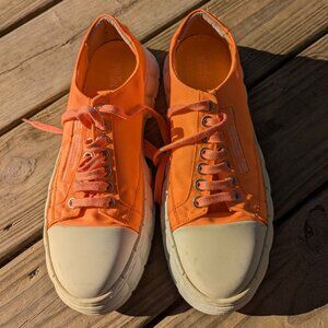 Viron orange platform sneakers